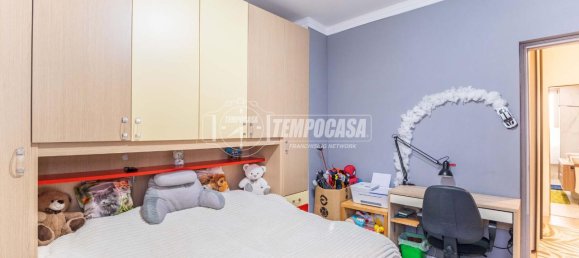 3 rooms Apartment in Bareggio, Italy No. 127087 22