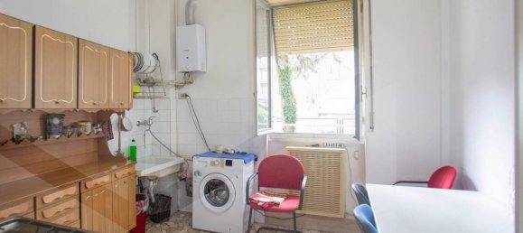 2غرفة شقة في Milan, Italy رقم 241872 3