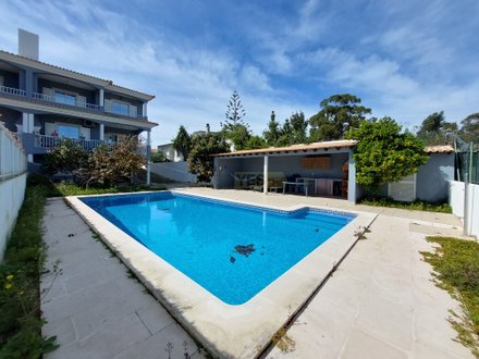 4 bedrooms House in Corroios, Portugal No. 101809