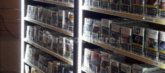 3 rooms Commercial property in Turin, Italy No. 96472 6