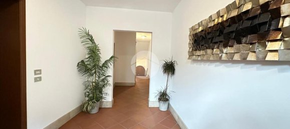 4غرفة شقة في Desenzano del Garda, Italy رقم 156894 23