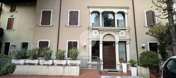 4غرفة شقة في Desenzano del Garda, Italy رقم 156894 5