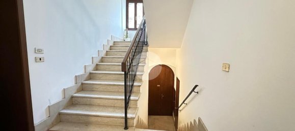 4غرفة شقة في Desenzano del Garda, Italy رقم 156894 7