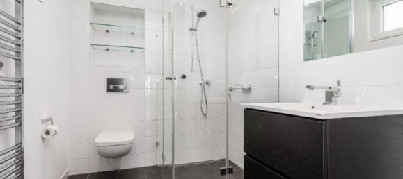 Здание с 4 комнатами в Шарлоттенбург, Германия № 79703 11