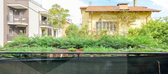 3-salle Appartement à Bologna, Italy No. 28951 24