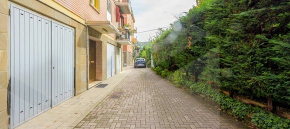 3-salle Appartement à Bologna, Italy No. 28951 30