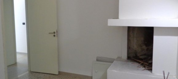 5 rooms Apartment in Matino, Italy No. 231100 17