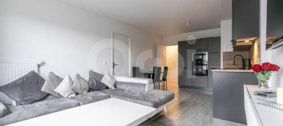 Apartamento de 2 dormitorios en Alfortville, France No. 179045 2