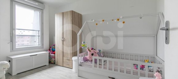 Apartamento de 2 dormitorios en Alfortville, France No. 179045 6