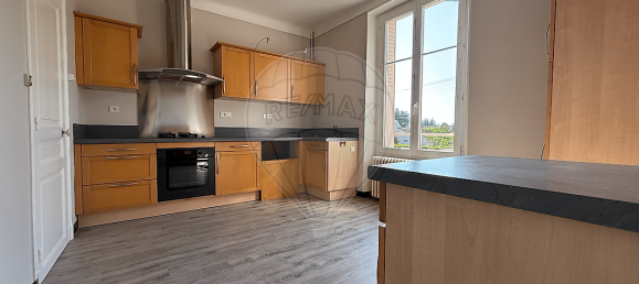 3 bedrooms House in Cosne-Cours-sur-Loire, France No. 363246 8