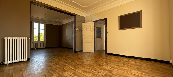 3 bedrooms House in Cosne-Cours-sur-Loire, France No. 363246 6