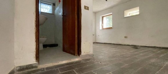 6 rooms House in Casalvieri, Italy No. 107321 32