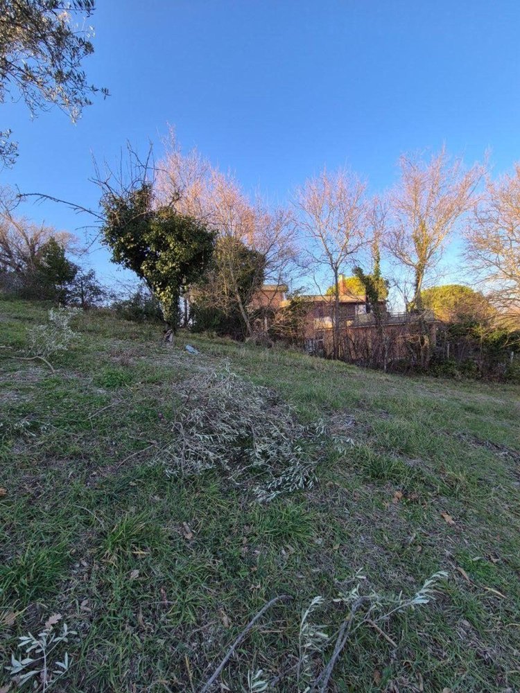 1100m² Land in Stroncone, Italy No. 317205