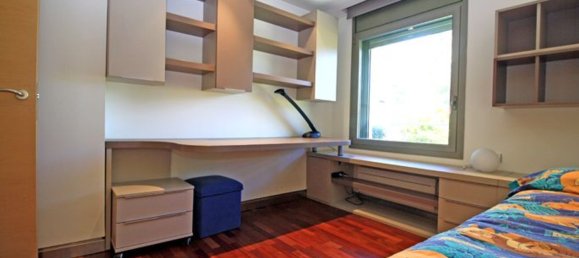 Casa T5 em L'Eliana, Spain N.º 24152 25