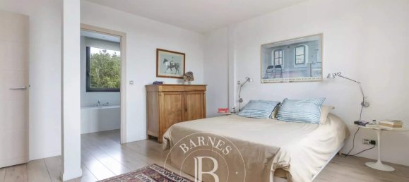 3 غرف نوم منزل في Suresnes, France رقم 111229 10