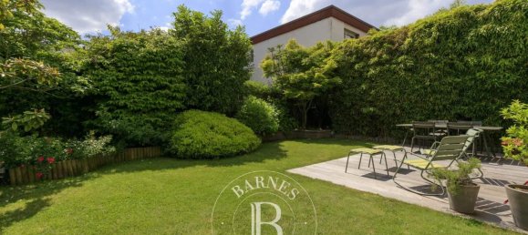 3 غرف نوم منزل في Suresnes, France رقم 111229 3