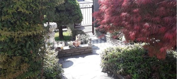 3 bedrooms Villa in Airasca, Italy No. 208809 4