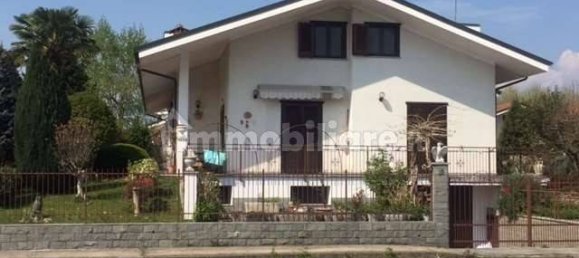 3 bedrooms Villa in Airasca, Italy No. 208809 12