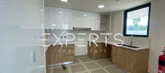 3 bedrooms Villa in Yas Island, UAE No. 55155 3