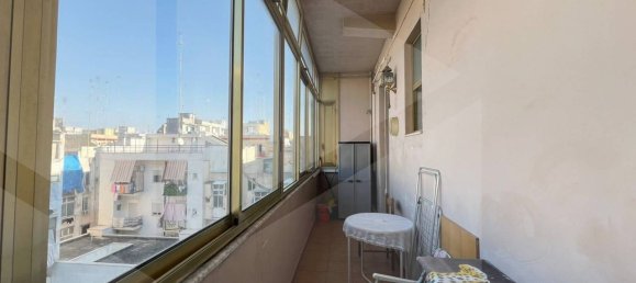 4 rooms Apartment in Bari, Italy No. 33838 17