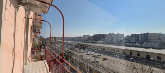 4 rooms Apartment in Bari, Italy No. 33838 14