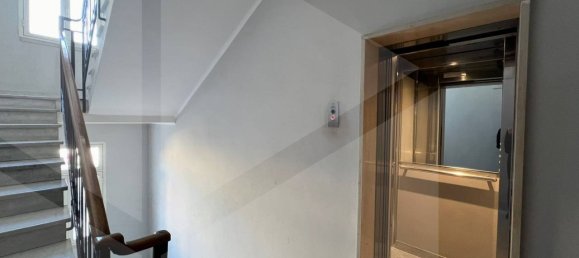 4 rooms Apartment in Bari, Italy No. 33838 23