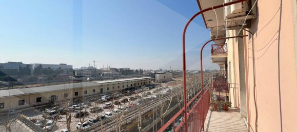 4 rooms Apartment in Bari, Italy No. 33838 10