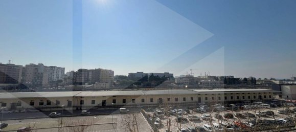 4 rooms Apartment in Bari, Italy No. 33838 11