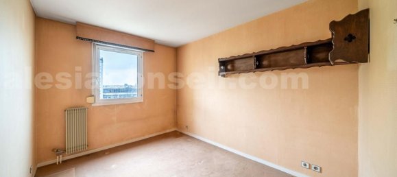 1 bedroom Apartment in Montrouge, France No. 351979 7