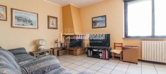 3 bedrooms Apartment in Saronno, Italy No. 328715 11