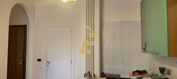 Apartamento T2 em Bari, Italy N.º 317366 9