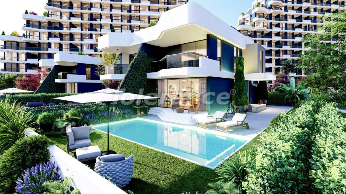 Villa 4+1 à Mersin, Turkey No. 52697