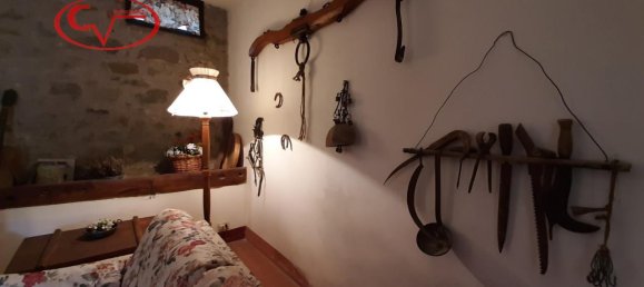 Дом с 6 комнатами в Латерина Перджине Вальдарно, Италия № 228202 6