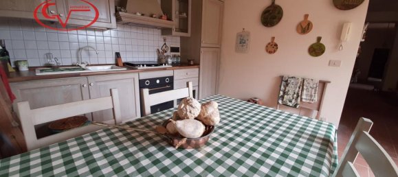 Дом с 6 комнатами в Латерина Перджине Вальдарно, Италия № 228202 38