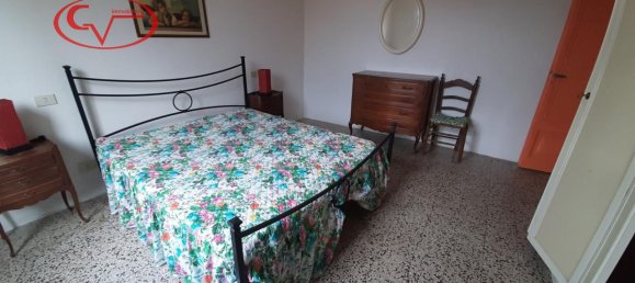 Дом с 6 комнатами в Латерина Перджине Вальдарно, Италия № 228202 20