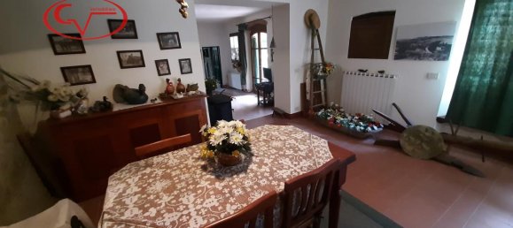 Дом с 6 комнатами в Латерина Перджине Вальдарно, Италия № 228202 9