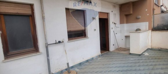 4 Schlafzimmer Wohnung in Palermo, Italy, Nr. 351634 6