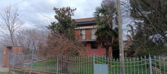 4 rooms Apartment in Magliano Alfieri, Italy No. 296843 6