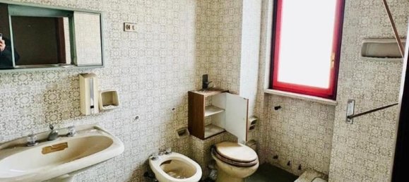 7 rooms Apartment in Palermo, Italy No. 32311 18