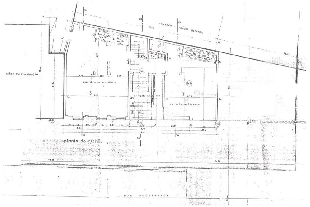 130m² Commercial property in Lisbon, Portugal No. 72424