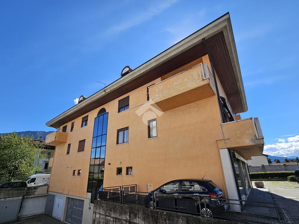 3 rooms Apartment in Feltre, Italy No. 347398