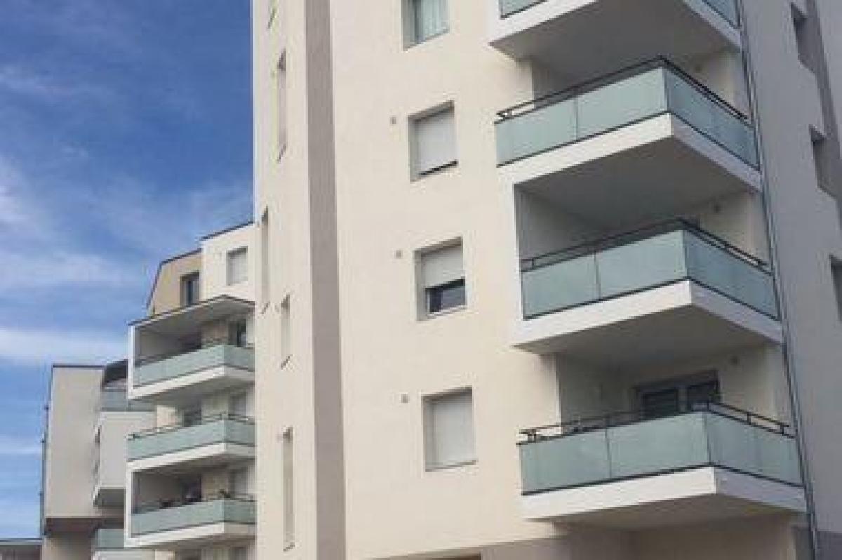 Apartamento com 2 quartos em condomínio em Longvic, France N.º 5084