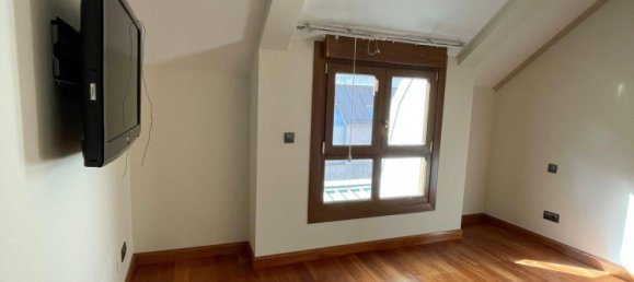 3 bedrooms Duplex in Leon, Spain No. 155893 16