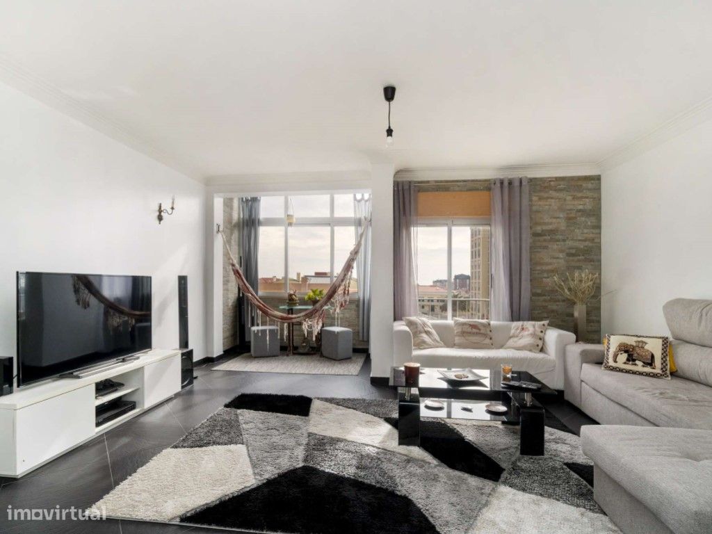 3 bedrooms Apartment in Cascais, Portugal No. 124174