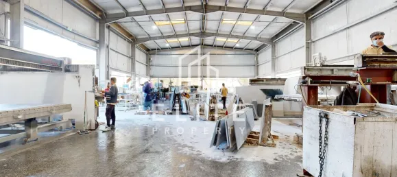 Fabrik in Al Quoz, UAE 2323m², Nr. 97749 18