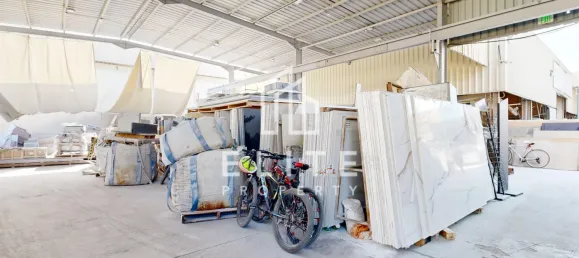 Fabrik in Al Quoz, UAE 2323m², Nr. 97749 14