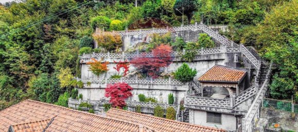 Casa de 6 habitaciónes en Borgosesia, Italy No. 141095 3