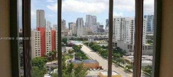 2 Schlafzimmer Gewerbliche Immobilien in Miami, USA, Nr. 615419 16