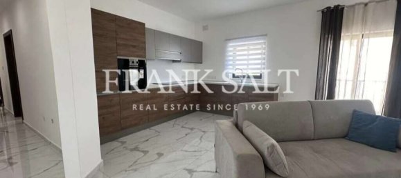 Apartamento de 2 dormitorios en Msida, Malta No. 11708 2