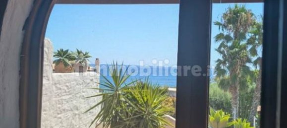 Вилла с 4 спальнями в Кротоне, Италия № 264996 22